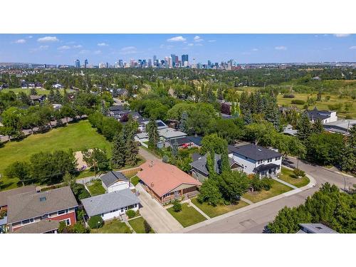 1612 48 Avenue Sw, Calgary, AB - Outdoor With View