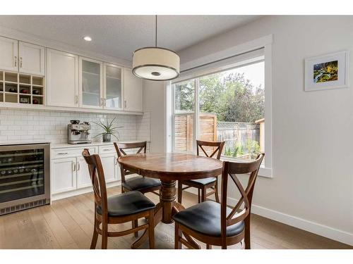 231 Tuscany Ridge View Nw, Calgary, AB - Indoor Photo Showing Dining Room