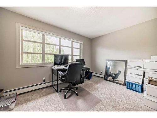 5039 Norris Road Nw, Calgary, AB - Indoor Photo Showing Office