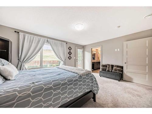 5039 Norris Road Nw, Calgary, AB - Indoor Photo Showing Bedroom