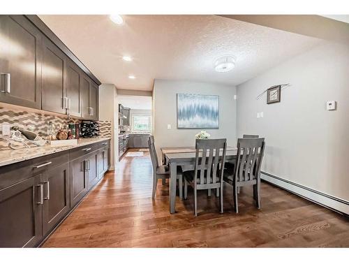 5039 Norris Road Nw, Calgary, AB - Indoor Photo Showing Dining Room