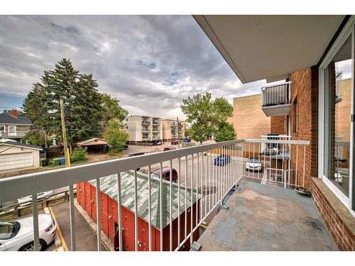 305-320 24 Avenue Sw, Calgary, AB - Outdoor With Balcony With Exterior