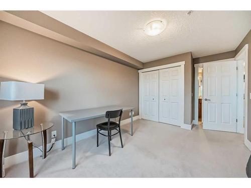 228-500 Rocky Vista Gardens Nw, Calgary, AB - Indoor