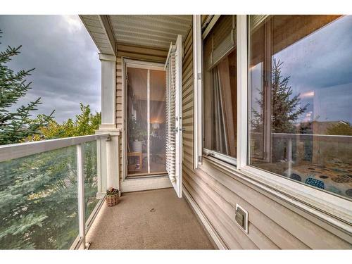 228-500 Rocky Vista Gardens Nw, Calgary, AB - Outdoor With Balcony With Exterior