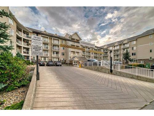 228-500 Rocky Vista Gardens Nw, Calgary, AB - Outdoor With Balcony