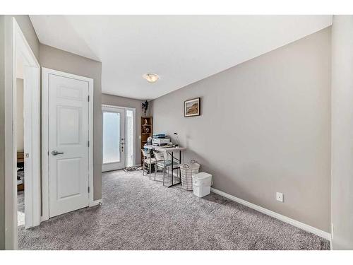 1231 140 Avenue Nw, Calgary, AB - Indoor Photo Showing Other Room