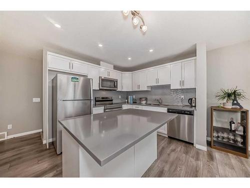 1231 140 Avenue Nw, Calgary, AB - Indoor Photo Showing Kitchen With Double Sink With Upgraded Kitchen