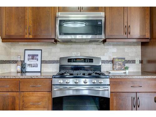 9308 26 Street Sw, Calgary, AB - Indoor Photo Showing Kitchen