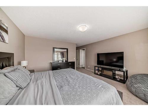 88 Redstone Villas Ne, Calgary, AB - Indoor Photo Showing Bedroom