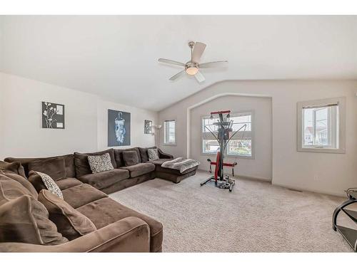 88 Redstone Villas Ne, Calgary, AB - Indoor Photo Showing Living Room