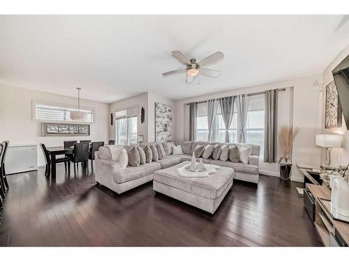 88 Redstone Villas Ne, Calgary, AB - Indoor Photo Showing Living Room