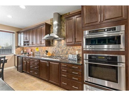 310 Evanspark Circle Nw, Calgary, AB - Indoor Photo Showing Kitchen