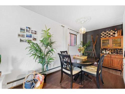 B-518 18 Avenue Sw, Calgary, AB - Indoor Photo Showing Dining Room