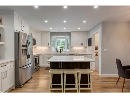 6959 Silver Springs Road Nw, Calgary, AB - Indoor Photo Showing Kitchen With Stainless Steel Kitchen With Upgraded Kitchen