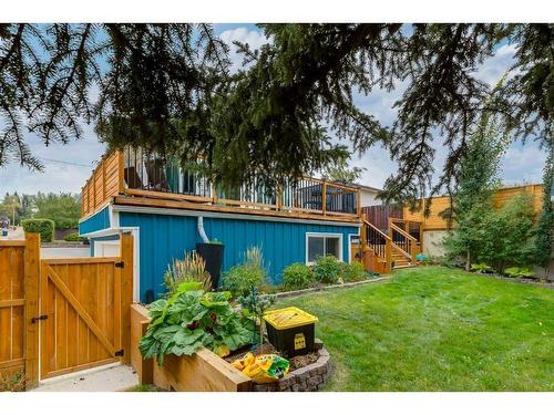 6959 Silver Springs Road Nw, Calgary, AB - Outdoor With Backyard