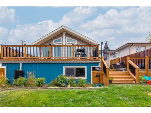 6959 Silver Springs Road Nw, Calgary, AB - Outdoor With Deck Patio Veranda