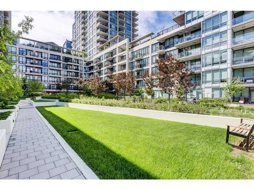 913-222 Riverfront Avenue Sw, Calgary, AB - Outdoor With Balcony With Facade