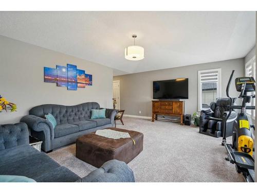 26 Evansborough View Nw, Calgary, AB - Indoor Photo Showing Living Room