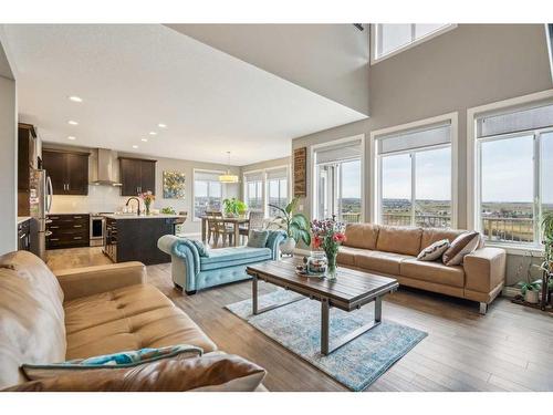 26 Evansborough View Nw, Calgary, AB - Indoor Photo Showing Living Room