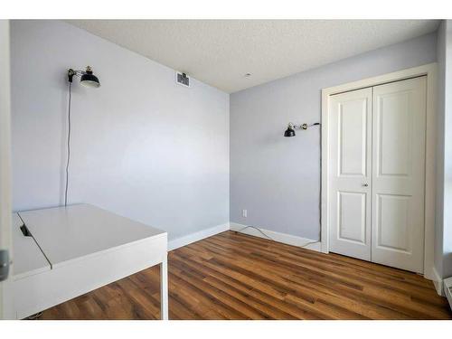 1804-77 Spruce Place Sw, Calgary, AB - Indoor Photo Showing Other Room