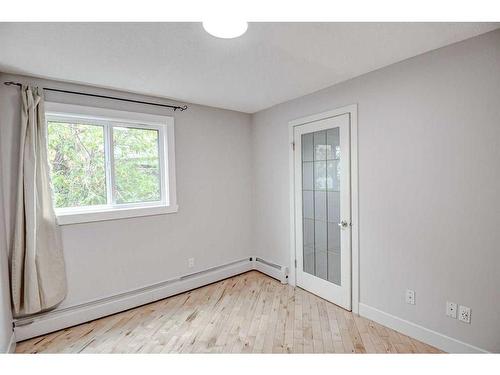 4-712 4 Street Ne, Calgary, AB - Indoor Photo Showing Other Room