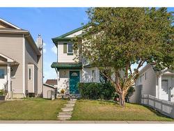 16 Erin Circle SE Calgary, AB T2B 3G1