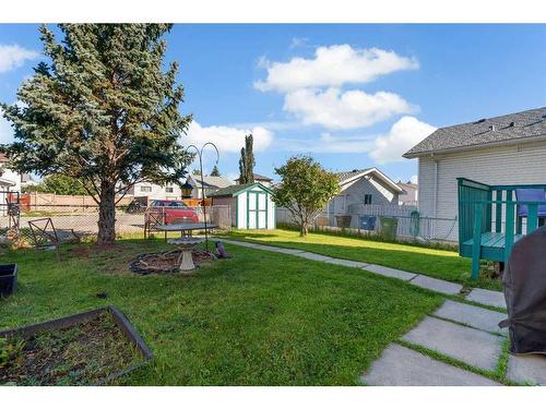 16 Erin Circle Se, Calgary, AB - Outdoor