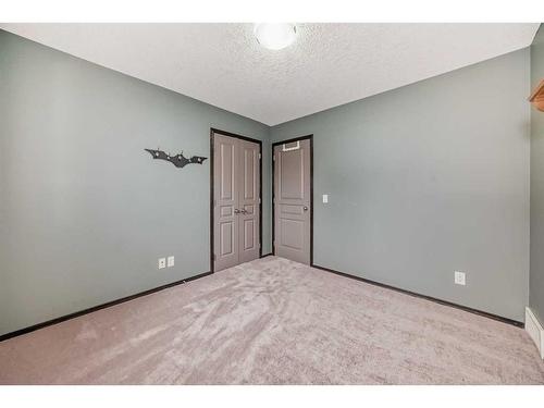 59 Elgin Terrace Se, Calgary, AB - Indoor Photo Showing Other Room