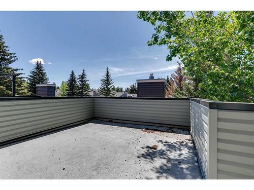 216-34 Glamis Green Sw, Calgary, AB - Outdoor