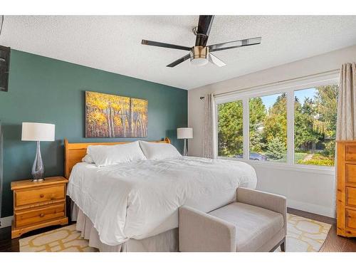 1264 Lake Sundance Crescent Se, Calgary, AB - Indoor Photo Showing Bedroom