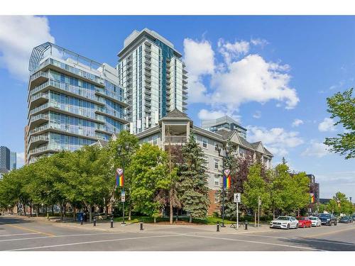 216-630 8 Avenue Se, Calgary, AB - Outdoor With Balcony With Facade