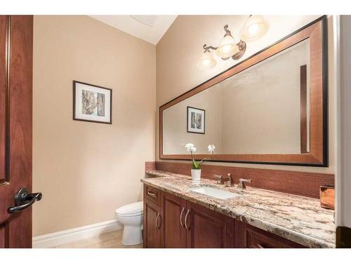 227 Aspen Ridge Place Sw, Calgary, AB - Indoor Photo Showing Bathroom