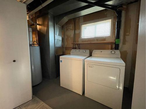 142 Hunterhorn Drive Ne, Calgary, AB - Indoor Photo Showing Laundry Room