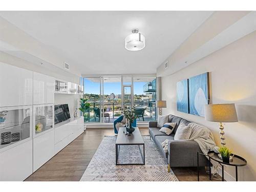 509-560 6 Avenue Se, Calgary, AB - Indoor Photo Showing Living Room