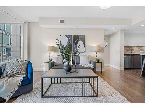 509-560 6 Avenue Se, Calgary, AB - Indoor Photo Showing Living Room