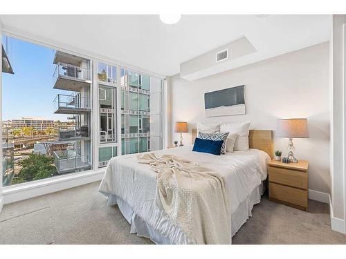 509-560 6 Avenue Se, Calgary, AB - Indoor Photo Showing Bedroom