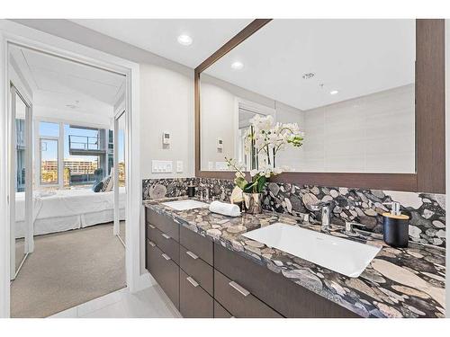 509-560 6 Avenue Se, Calgary, AB - Indoor Photo Showing Bathroom