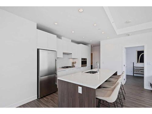 1806-530 3 Street Se, Calgary, AB - Indoor Photo Showing Kitchen With Stainless Steel Kitchen With Upgraded Kitchen