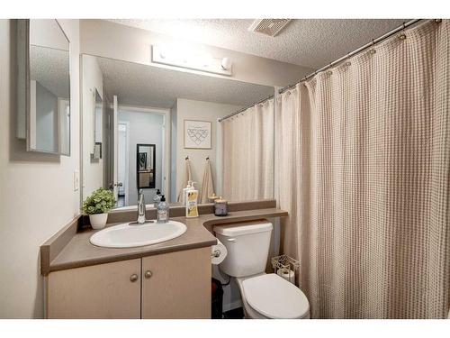 3222-16320 24 Street Sw, Calgary, AB - Indoor Photo Showing Laundry Room