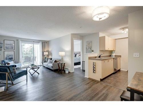 3222-16320 24 Street Sw, Calgary, AB - Indoor