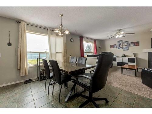 256 Oakmere Place, Chestermere, AB - Indoor Photo Showing Dining Room