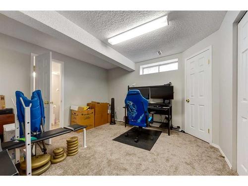 256 Oakmere Place, Chestermere, AB - Indoor