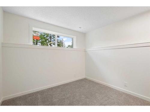 5731 Dalhousie Drive Nw, Calgary, AB - Indoor Photo Showing Other Room