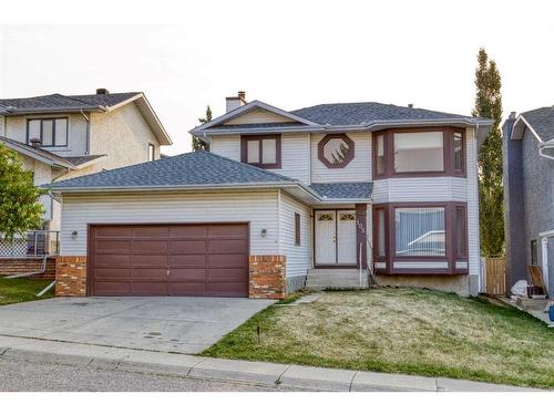 105 Hawkdale Circle Nw, Calgary, AB - Outdoor With Facade