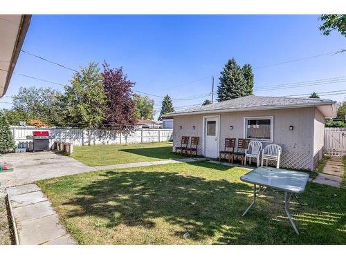 5219 Maryvale Drive Ne, Calgary, AB - Outdoor