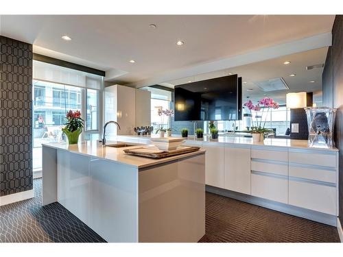 1409-1188 3 Street Se, Calgary, AB - Indoor Photo Showing Kitchen