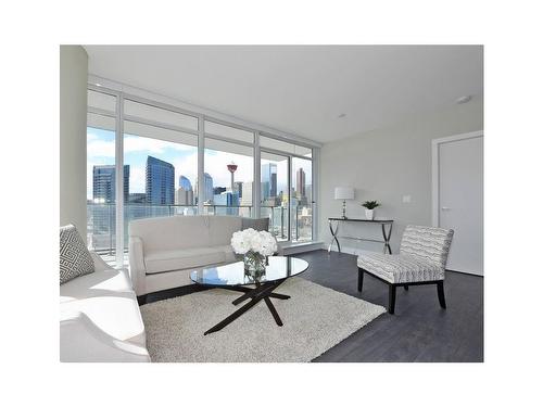 1409-1188 3 Street Se, Calgary, AB - Indoor Photo Showing Living Room