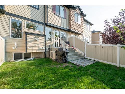 15 Royal Birch Mount Nw, Calgary, AB - Outdoor