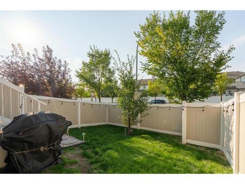 15 Royal Birch Mount Nw, Calgary, AB - Outdoor With Backyard