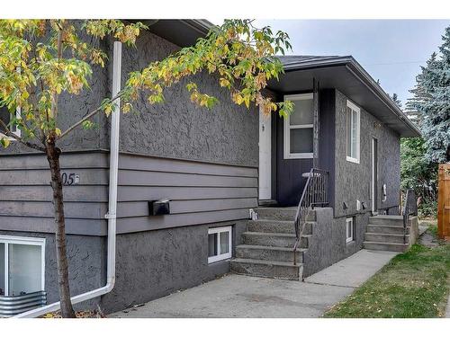 3105 A & B, 3107 A & B 38 Street Sw, Calgary, AB - Outdoor